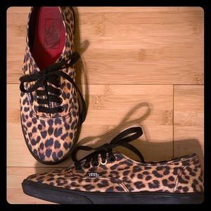 Great condition cheetah/jaguar print Vans